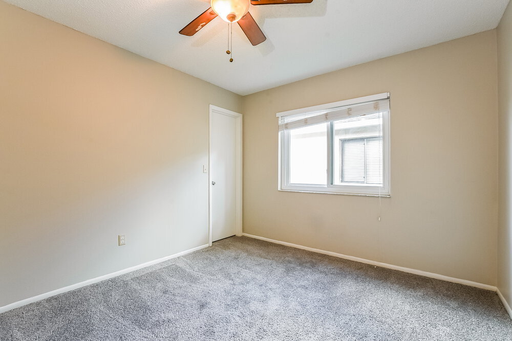Building Photo - 1012 Hornbeam St