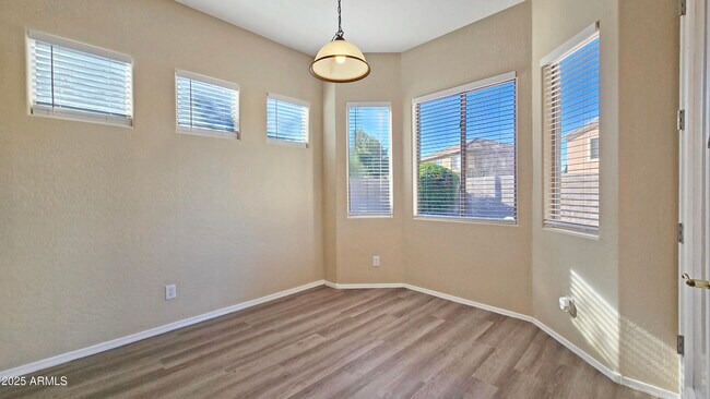 Building Photo - 13586 W Monte Vista Rd