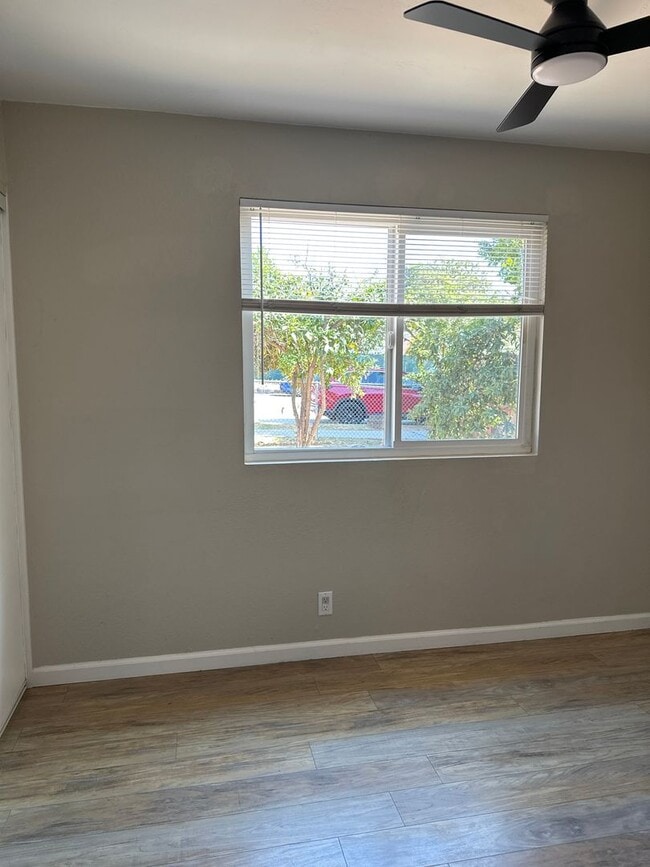 Building Photo - 2812 Franklin Ave