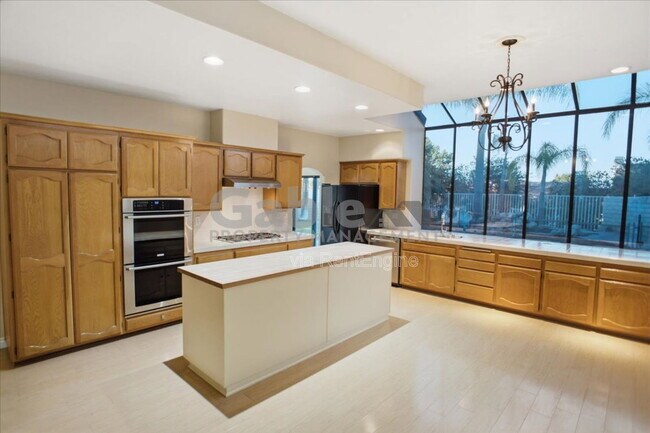 Building Photo - 25344 Irving Ln