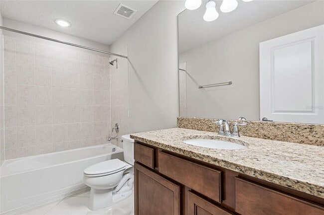Building Photo - 7260 Duxbury Ln
