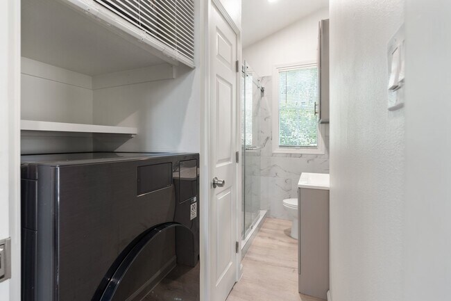 Building Photo - 1116 Nadine St