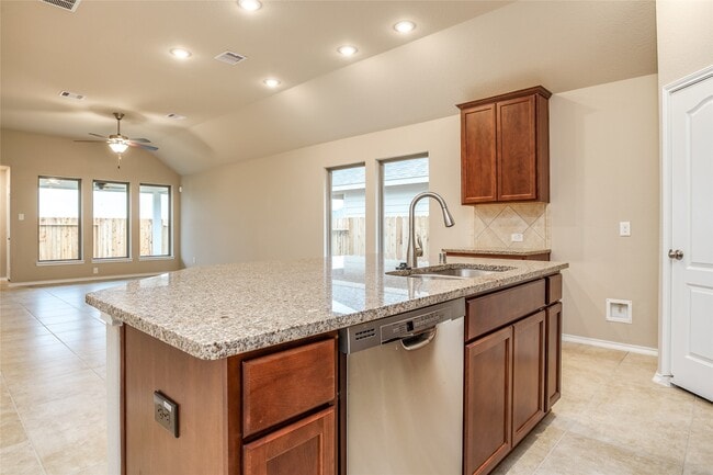 Building Photo - 20222 Rainflower Bay Ln