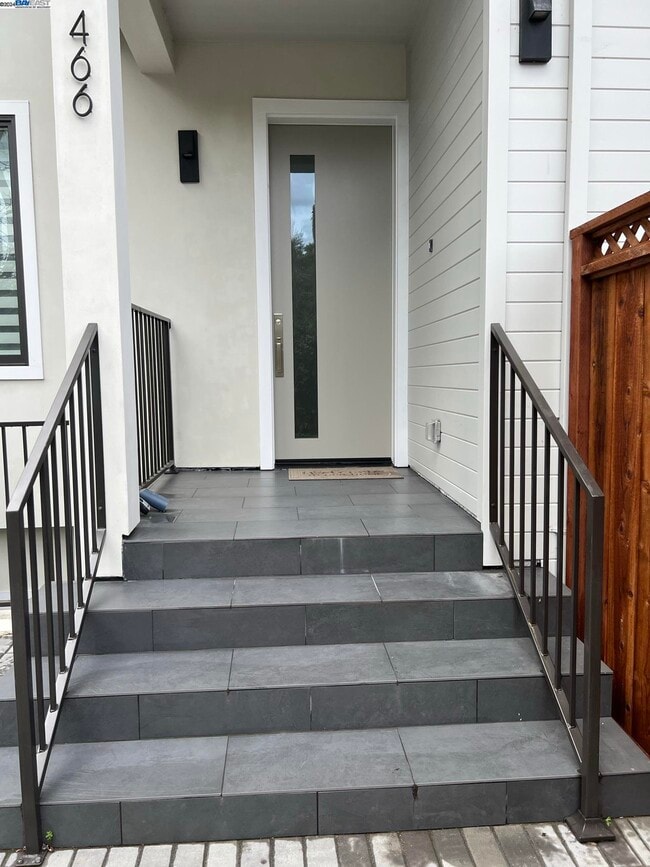 Building Photo - 466-4B1 Ruthven,Palo Alto CA 94301