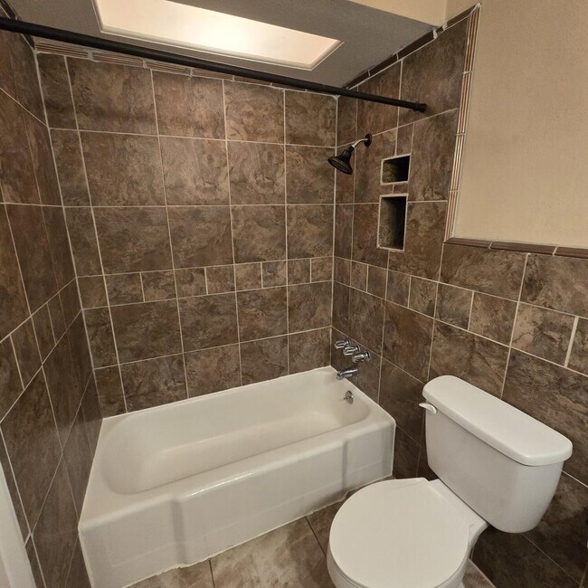 Building Photo - 11600 Atlantic City Ave NE