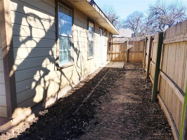 Building Photo - 108 S Cleveland Ave