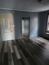 Building Photo - 37 N West St