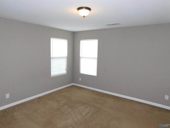 Building Photo - 3146 Castlecreek Dr SW