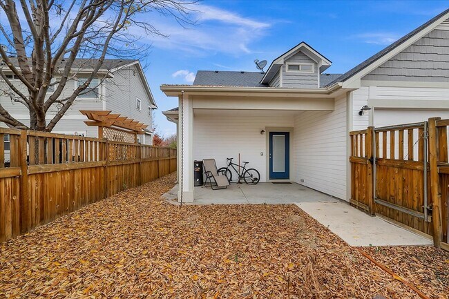 Building Photo - 12722 N 9th Ave