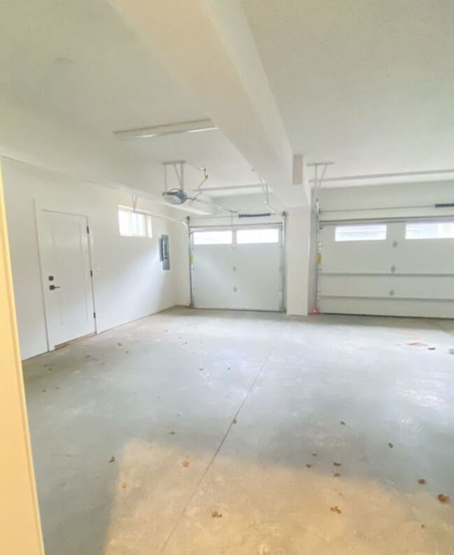 Building Photo - Adorable one bedroom one bathroom ADU!