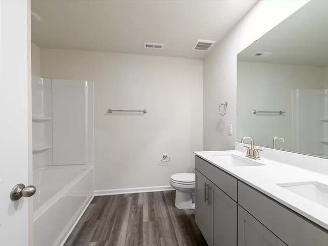 Building Photo - 1032 Umstead Grove Way