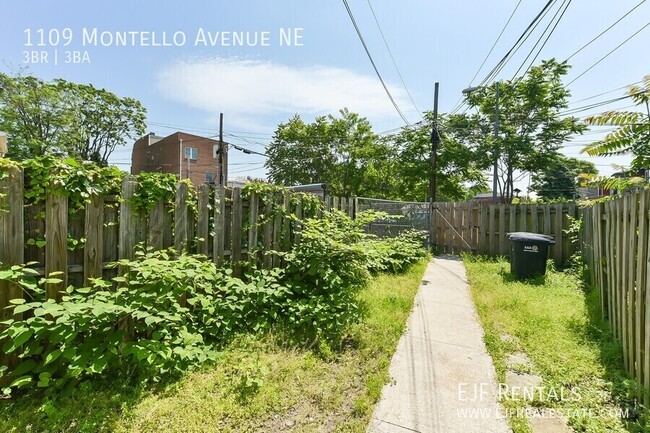 Building Photo - H Street Corridor Expansive Entertaining 3...