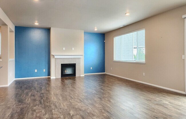 Building Photo - 4 Bedroom Home in Marysville Available Now!