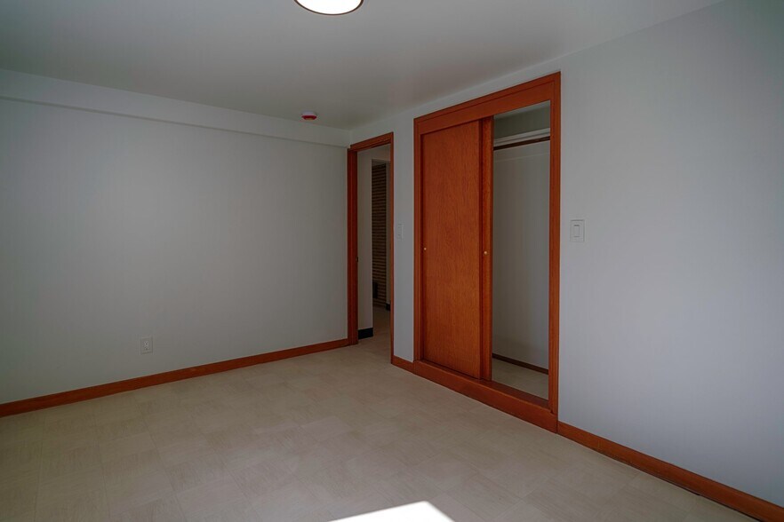 Building Photo - 540 N 83rd St