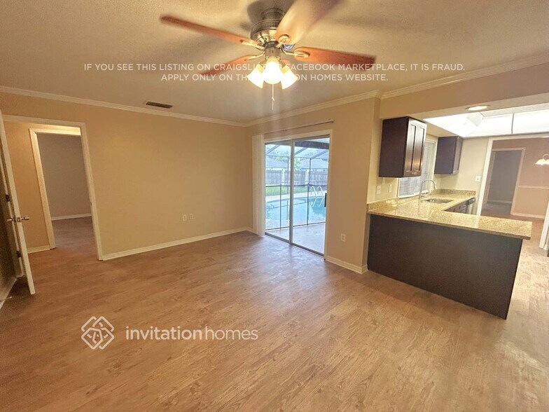 Building Photo - 4407 Orangewood Loop E