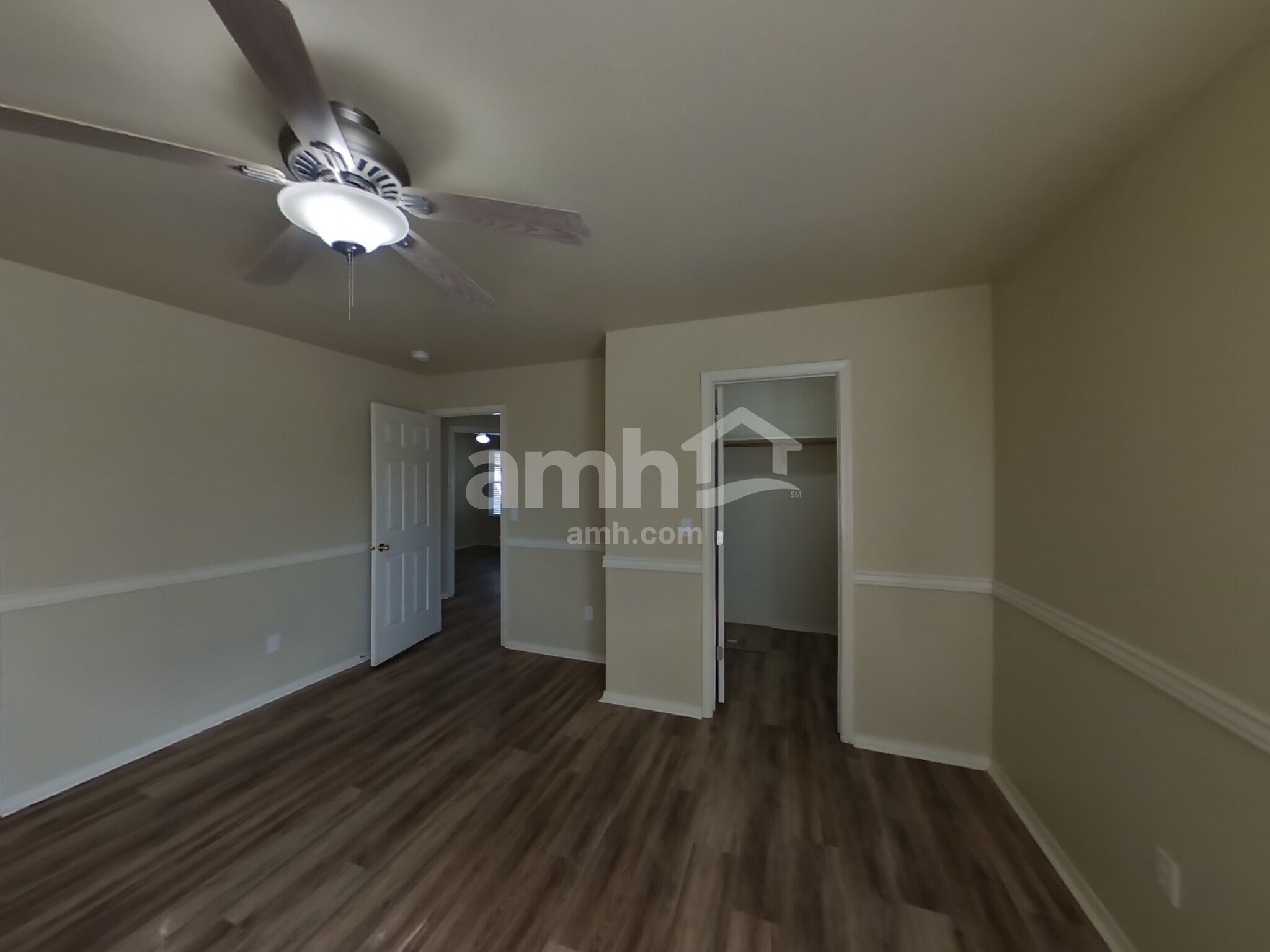 Building Photo - 585 N Katie Way