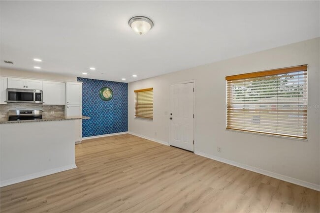 Building Photo - 6610 S Mascotte St