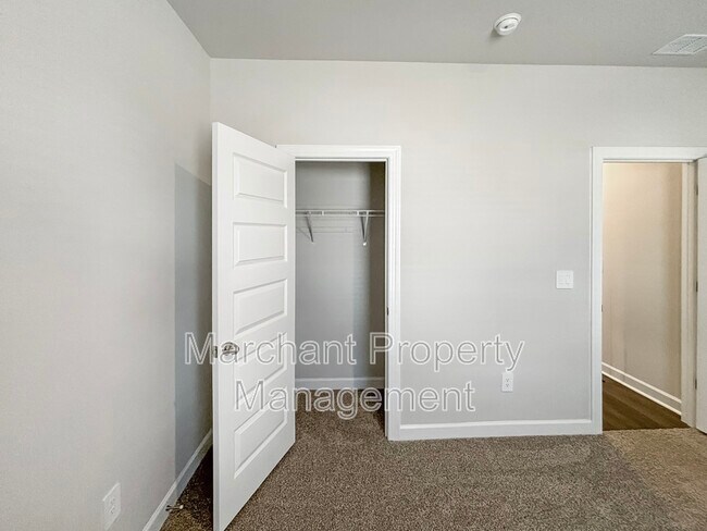 Building Photo - 760 Penfold Pt