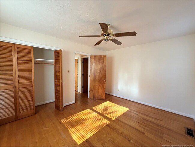 Building Photo - 601 Helen St