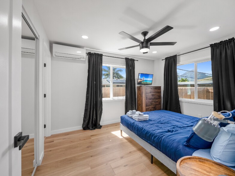 Building Photo - 338 Kalama St