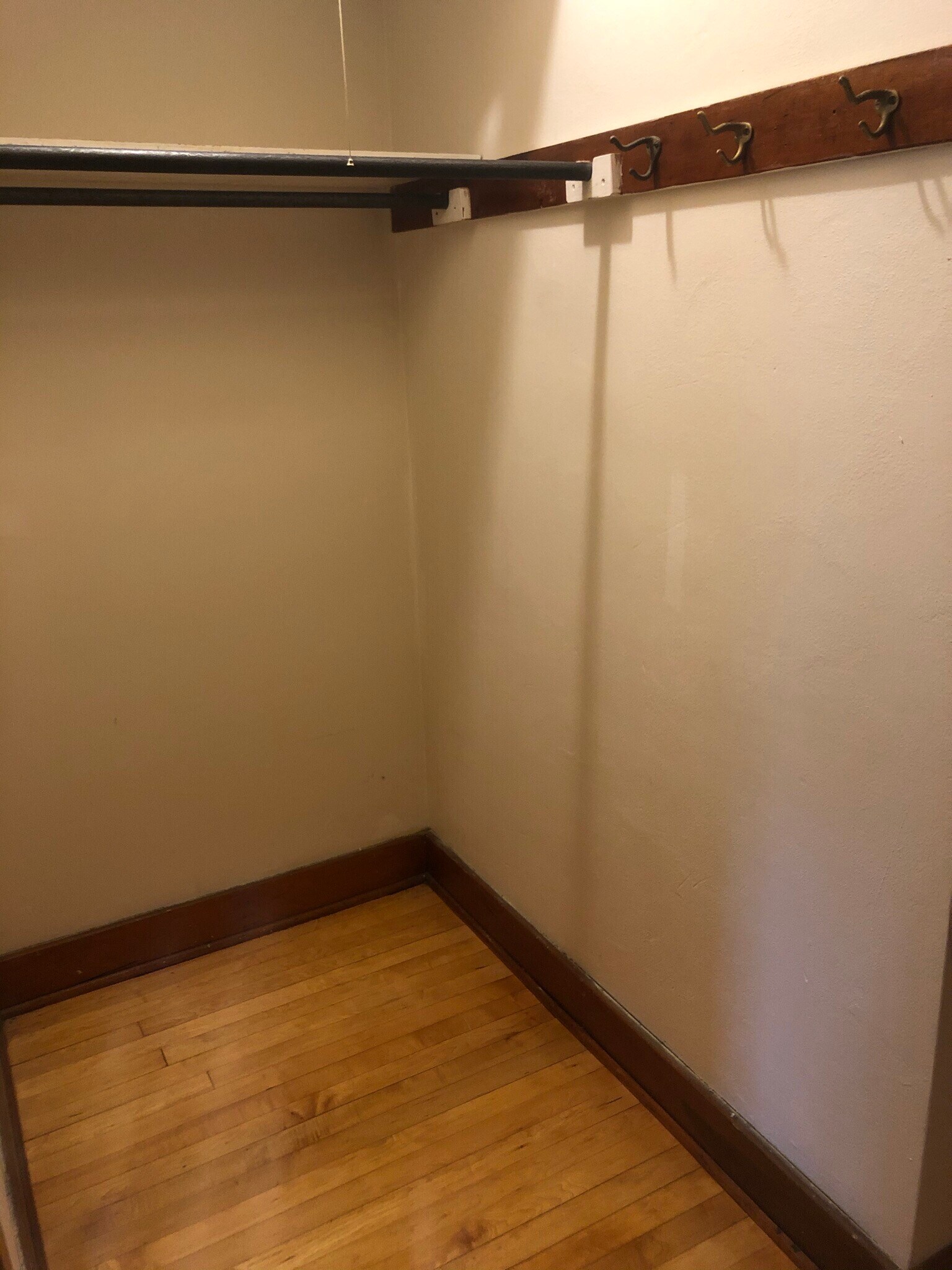 Walk In Closet - 1962 S 92nd St