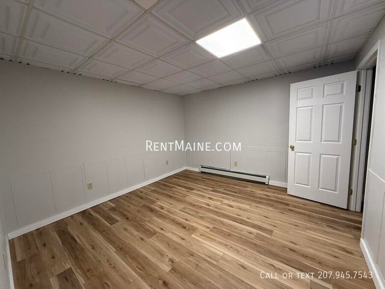 Building Photo - 35 Main St