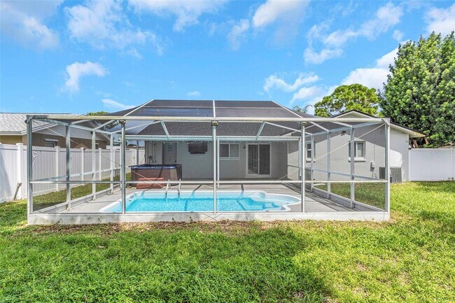 Building Photo - 6842 62nd Ave N