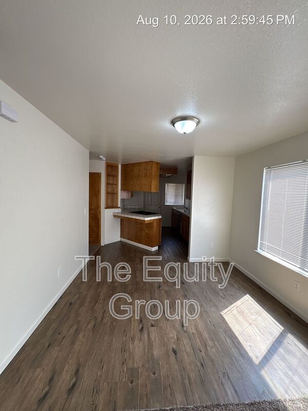 Building Photo - 983 N Lynora St