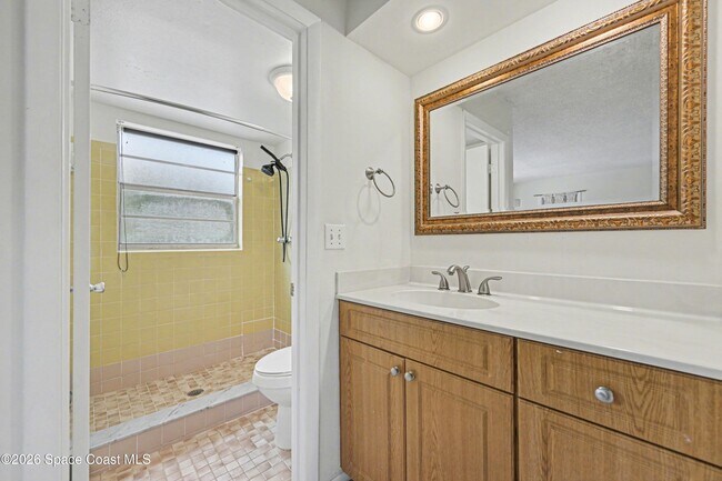 Building Photo - 3135 Shady Dell Ln