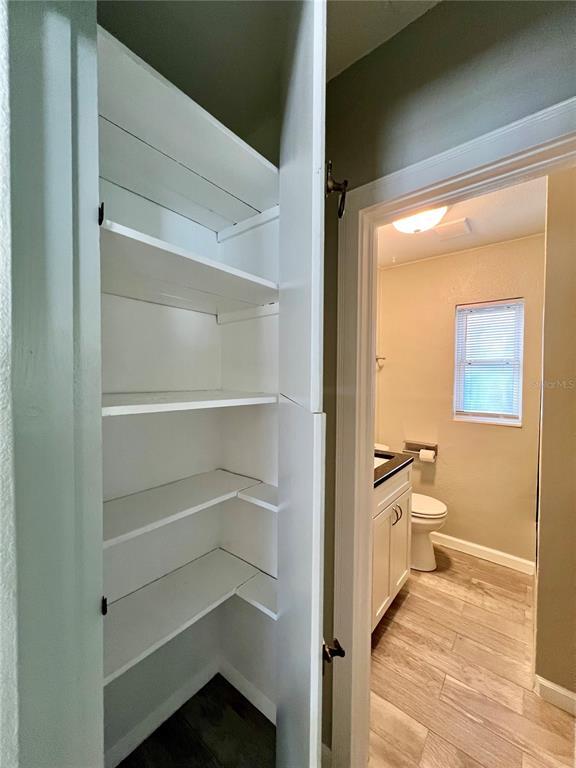 Building Photo - 107 W Minnehaha St