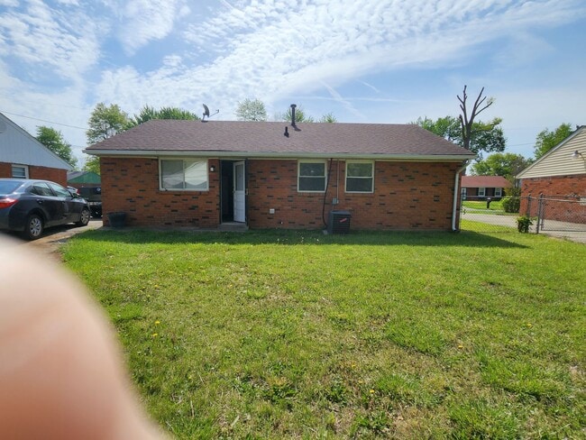 Building Photo - Beautiful 3 Bedroom 1 Bathroom Home