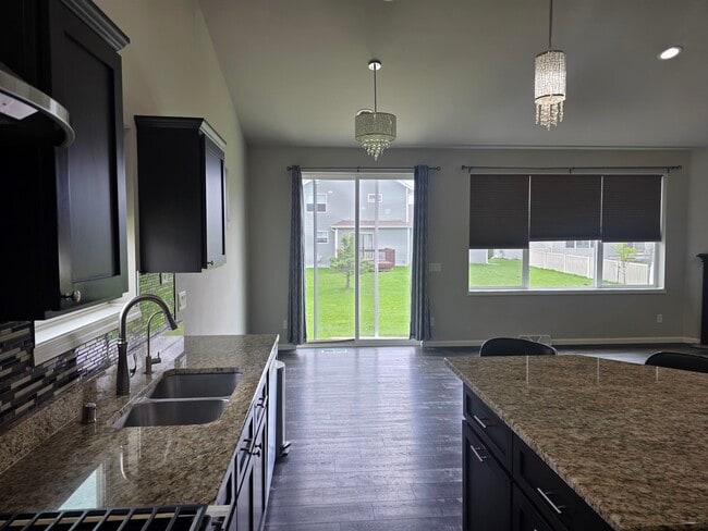 Building Photo - 10307 Ivory Dove Trail