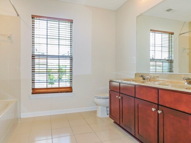 Building Photo - 21310 Jettison Ct