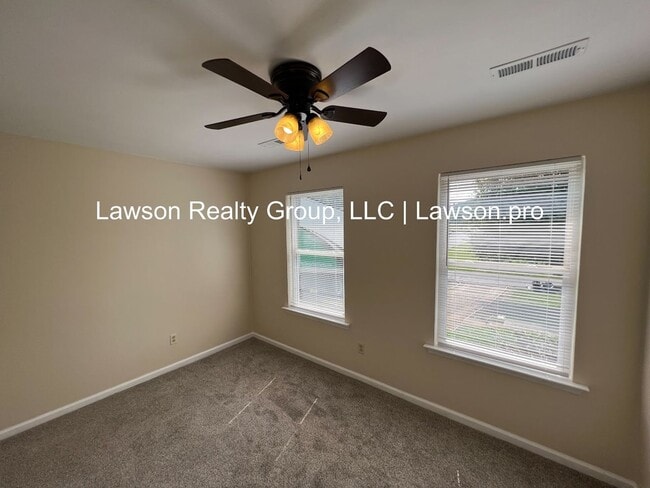 Building Photo - 7th St 306-8