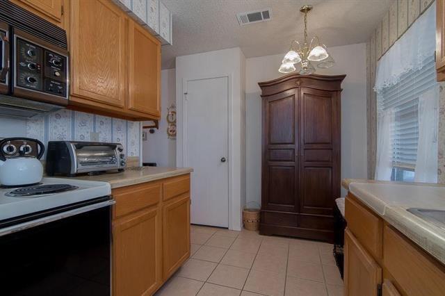 Building Photo - 1805 Spring Creek Pkwy