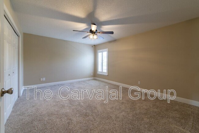 Building Photo - 1432 Bella Coola Dr