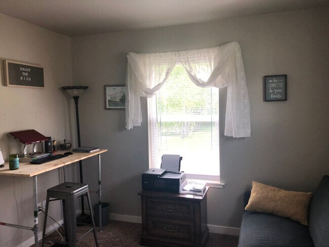 Building Photo - Newer Pet Friendly Home with detached Garage close to Barkley Trail system
