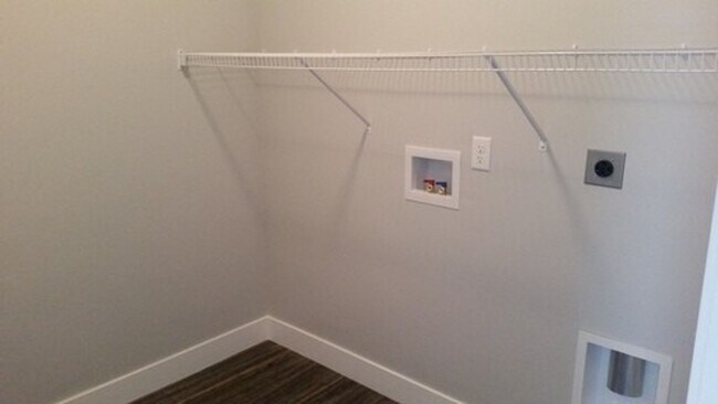 Building Photo - CONDO FOR RENT IN LEHI! 3 BED/2 BATH