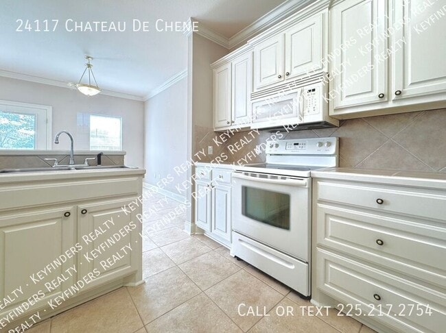 Building Photo - 24117 Chateau de Chene Blvd