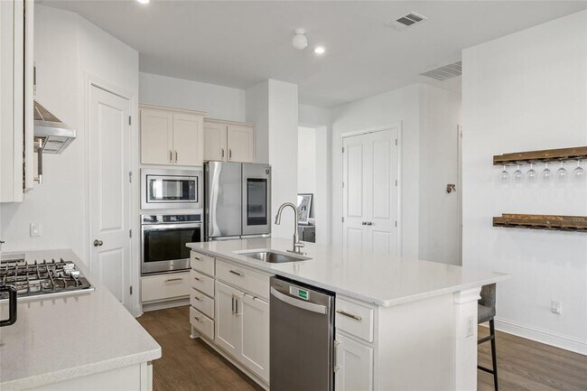 Building Photo - 4505 Lucabella Ln