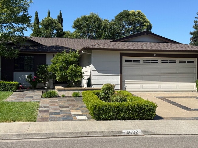 Building Photo - Stunning Fully Remodeled 4-Bedroom 2 Bathroom Home with Designer Kitchen & Spacious Open Layout i...
