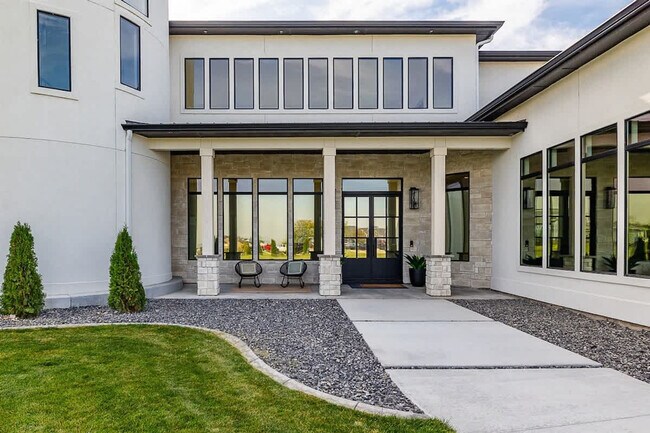 Building Photo - 12401 Rivendell Ct