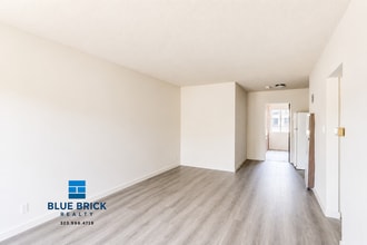 Building Photo - 1055 N El Centro Ave