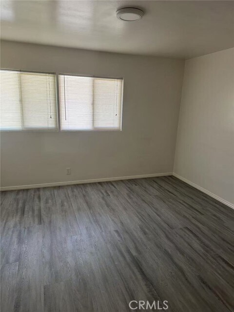 Building Photo - 415 S El Molino Ave