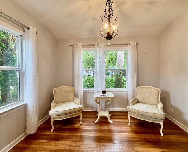 Building Photo - 310 30th St