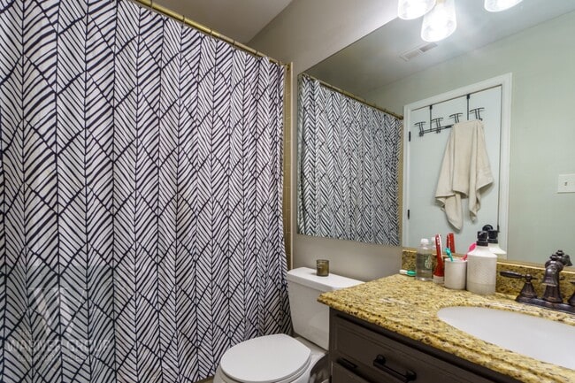Building Photo - 3684 Iguana Dr