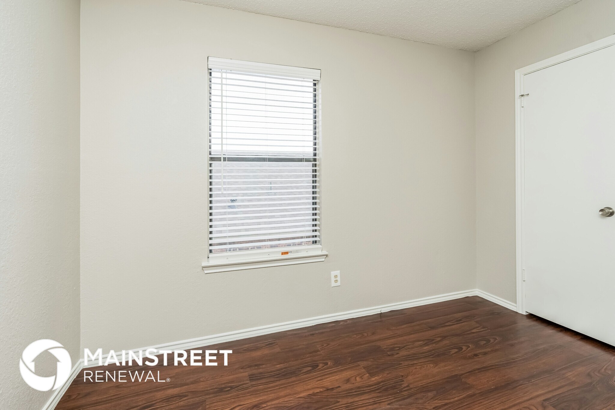 Building Photo - 930 Boxwood Dr