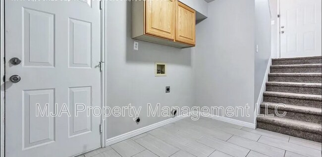 Building Photo - 5674 Magic Isle Ln