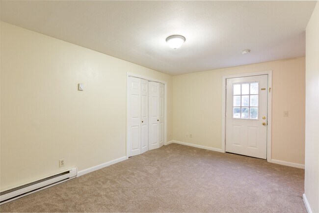 Building Photo - 4 Smoke St