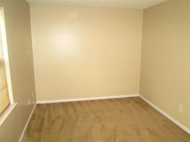 Building Photo - 895 W Pueblo Dr